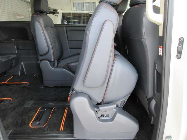 三菱 デリカ　Ｄ：５ ２．２ アクティブギア ディーゼルターボ ４ＷＤ H29年 (関東) 99
