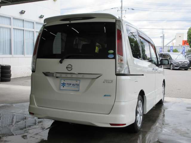 日産 セレナ ２．０ ハイウェイスター Ｖセレクション H23年 (関東) 99