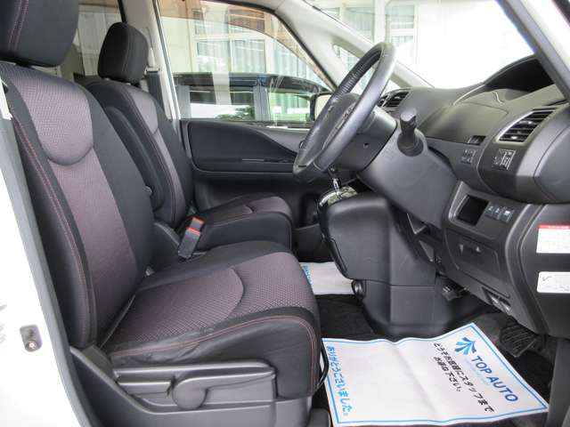 日産 セレナ ２．０ ハイウェイスター Ｖセレクション H23年 (関東) 99