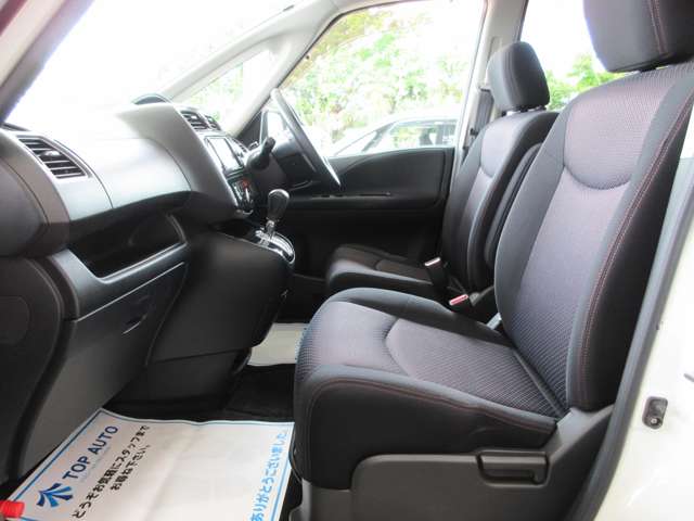 日産 セレナ ２．０ ハイウェイスター Ｖセレクション H23年 (関東) 99