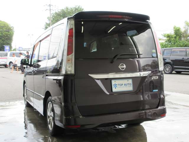 日産 セレナ ２．０ ハイウェイスター Ｖセレクション H23年 (関東) 99