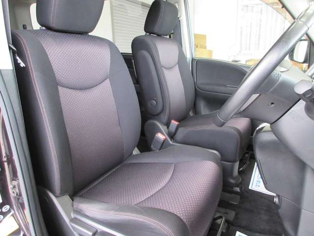 日産 セレナ ２．０ ハイウェイスター Ｖセレクション H23年 (関東) 99
