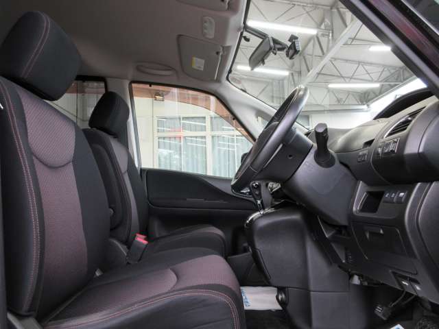 日産 セレナ ２．０ ハイウェイスター Ｖセレクション H23年 (関東) 99