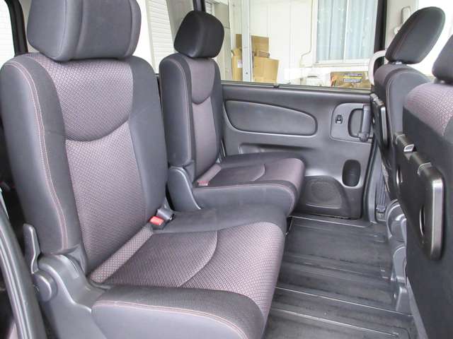 日産 セレナ ２．０ ハイウェイスター Ｖセレクション H23年 (関東) 99