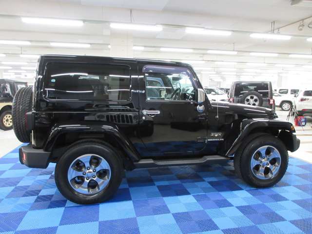 ジープ ラングラー サハラ ４ＷＤ H28年 (関東) 99