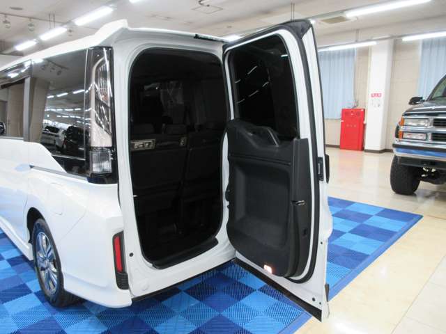 ホンダ ステップワゴン　ハイブリッド ２．０ スパーダ ハイブリッド Ｇ ホンダセンシング H30年 (関東) 99