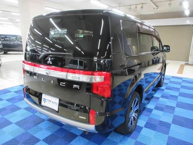 三菱 デリカ　Ｄ：５ ２．２ Ｇ パワーパッケージ ディーゼルターボ ４ＷＤ R1年 (関東) 99