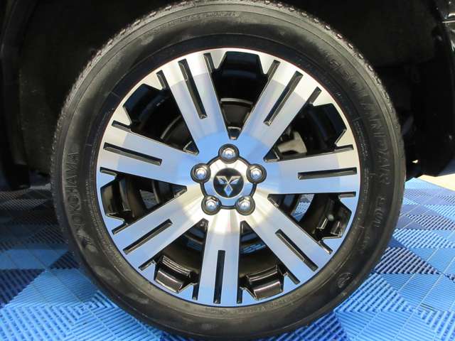 三菱 デリカ　Ｄ：５ ２．２ Ｇ パワーパッケージ ディーゼルターボ ４ＷＤ R1年 (関東) 99