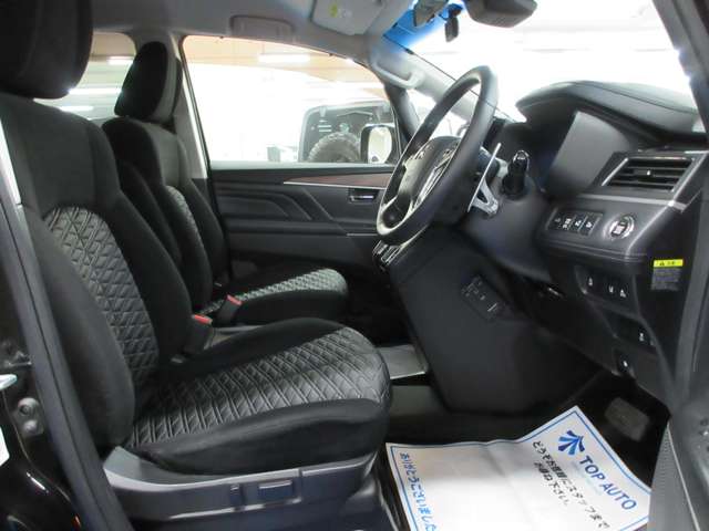 三菱 デリカ　Ｄ：５ ２．２ Ｇ パワーパッケージ ディーゼルターボ ４ＷＤ R1年 (関東) 99