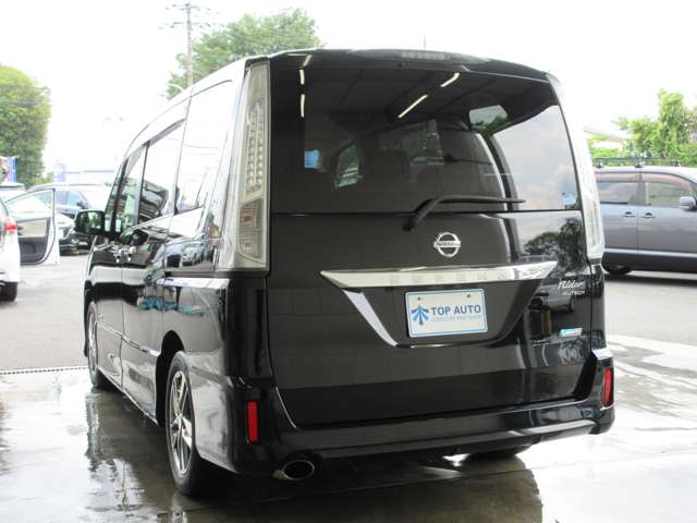 日産 セレナ ２．０ ライダー ブラックライン Ｓ－ＨＹＢＲＩＤ H25年 (関東) 99