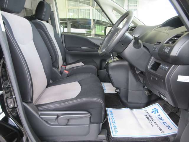 日産 セレナ ２．０ ライダー ブラックライン Ｓ－ＨＹＢＲＩＤ H25年 (関東) 99