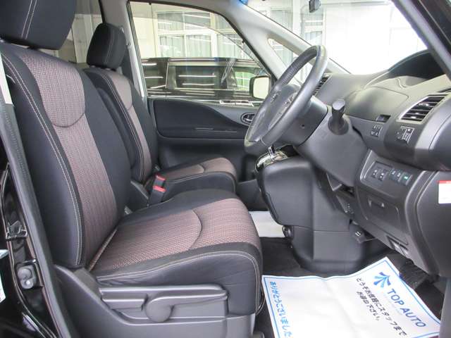 日産 セレナ ２．０ ハイウェイスター Ｇ Ｓ－ＨＹＢＲＩＤ アドバンストセーフティ パッケージ H26年 (関東) 99