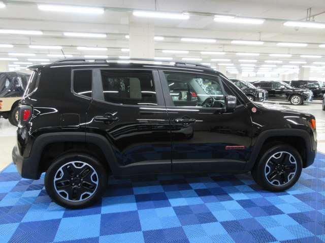 ジープ レネゲード トレイルホーク ４ＷＤ H29年 (関東) 99