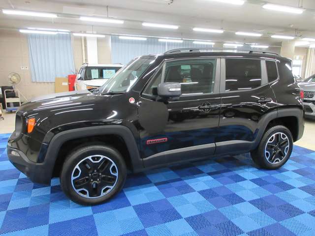 ジープ レネゲード トレイルホーク ４ＷＤ H29年 (関東) 99