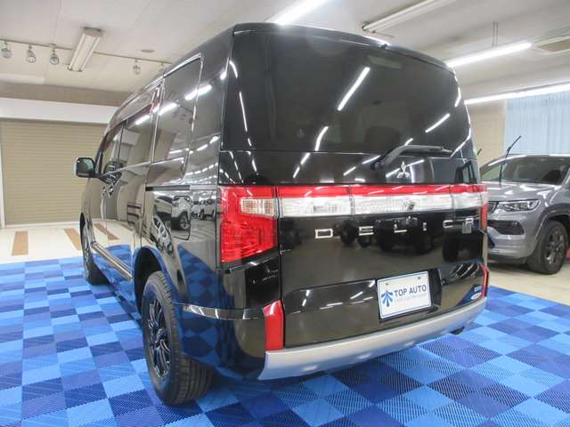 三菱 デリカ　Ｄ：５ ２．２ Ｍ ディーゼルターボ ４ＷＤ R1年 (関東) 99