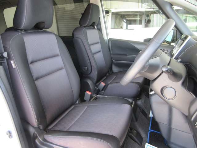 日産 セレナ １．２ Ｅ－ＰＯＷＥＲ ハイウェイスター Ｖ R1年 (関東) 99