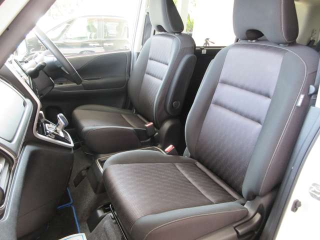 日産 セレナ １．２ Ｅ－ＰＯＷＥＲ ハイウェイスター Ｖ R1年 (関東) 99