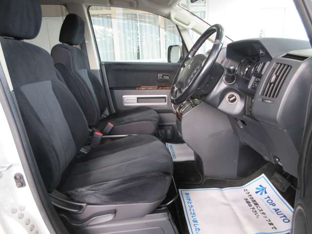 三菱 デリカ　Ｄ：５ ２．４ エクシード ＩＩ ４ＷＤ H22年 (関東) 99