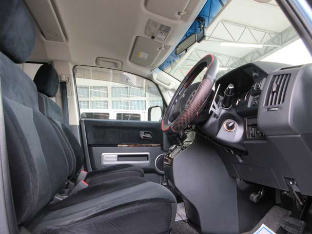 三菱 デリカ　Ｄ：５ ２．４ シャモニー ４ＷＤ H21年 (関東) 99