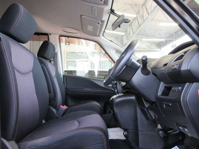 日産 セレナ ２．０ ハイウェイスター ４ＷＤ H23年 (関東) 99