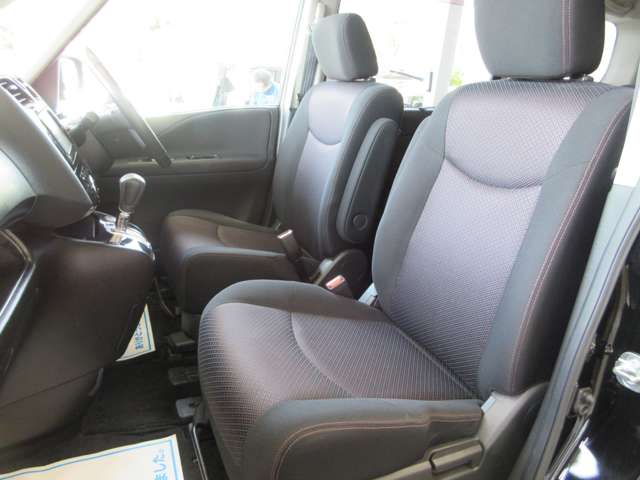日産 セレナ ２．０ ハイウェイスター ４ＷＤ H23年 (関東) 99