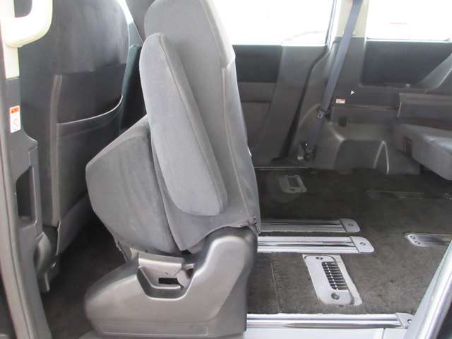三菱 デリカ　Ｄ：５ ２．４ Ｇ プレミアム ４ＷＤ H19年 (関東) 99