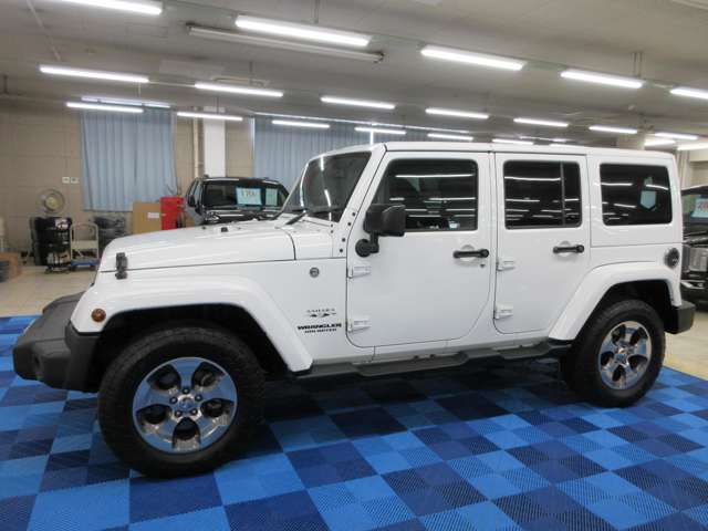 ジープ ラングラー　アンリミテッド アンリミテッド サハラ ４ＷＤ H29年 (関東) 99