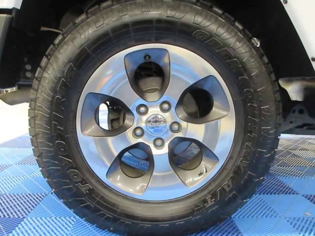 ジープ ラングラー　アンリミテッド アンリミテッド サハラ ４ＷＤ H29年 (関東) 99