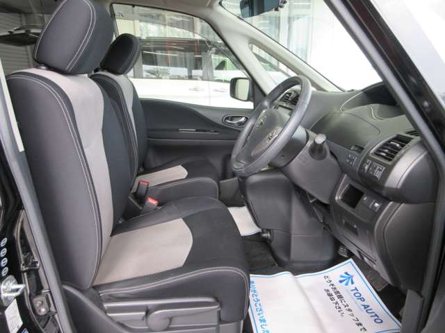 日産 セレナ ２．０ ライダー Ｓ－ＨＹＢＲＩＤ H25年 () 99