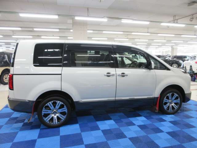三菱 デリカ　Ｄ：５ ２．２ ジャスパー ディーゼルターボ ４ＷＤ R3年 () 99