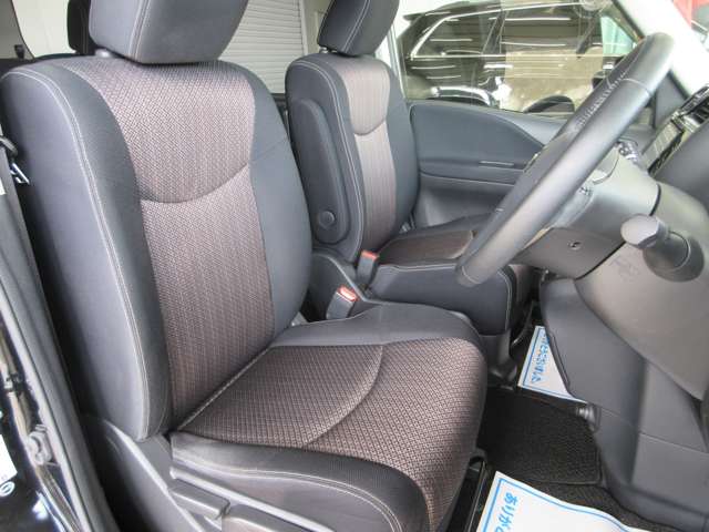 日産 セレナ ２．０ ハイウェイスター Ｓ－ＨＹＢＲＩＤ H26年 () 99
