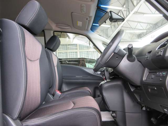 日産 セレナ ２．０ ハイウェイスター Ｓ－ＨＹＢＲＩＤ H26年 () 99