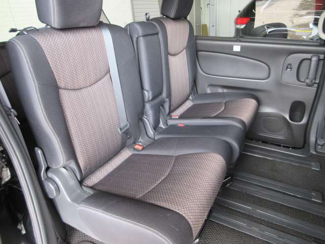 日産 セレナ ２．０ ハイウェイスター Ｓ－ＨＹＢＲＩＤ H26年 () 99