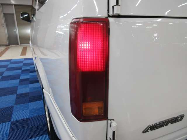 シボレー アストロ ＬＳ ２ＷＤ H17年 () 99