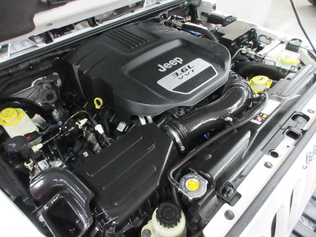 ジープ ラングラー　アンリミテッド アンリミテッド サハラ ４ＷＤ H25年 () 99