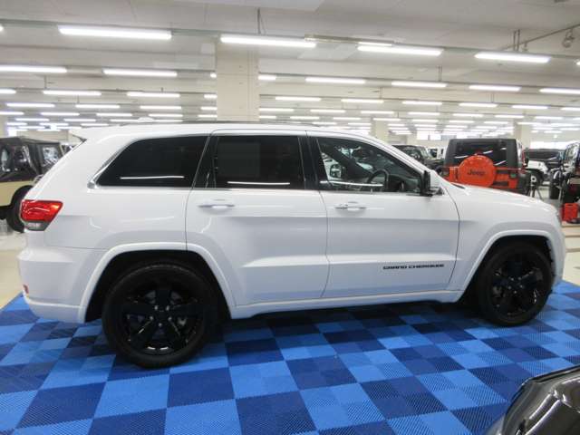 ジープ グランドチェロキー アルティチュード ４ＷＤ H27年 () 99