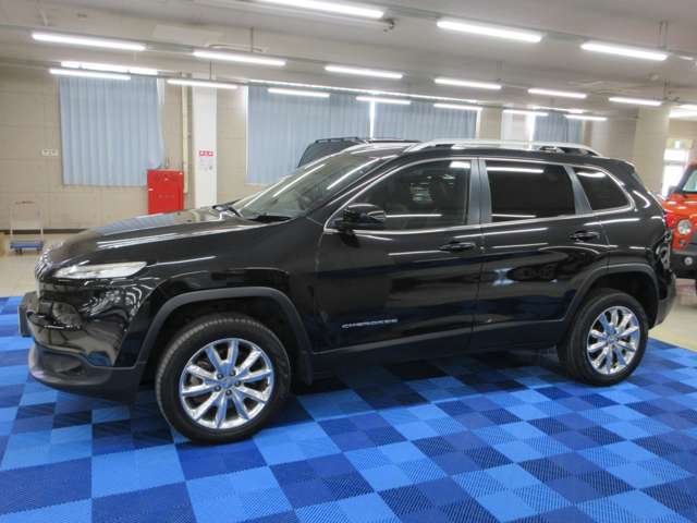 ジープ チェロキー リミテッド ４ＷＤ H28年 () 99