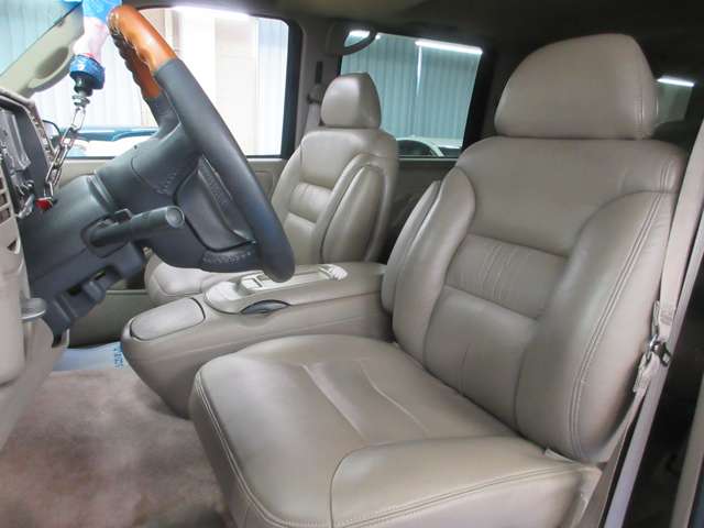 シボレー サバーバン １５００ ＬＴ ５．７ Ｖ８ ４ＷＤ H8年 () 99