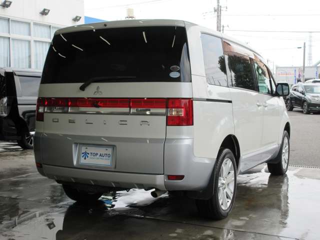 三菱 デリカ　Ｄ：５ ２．４ Ｇ パワーパッケージ ４ＷＤ H23年 () 99