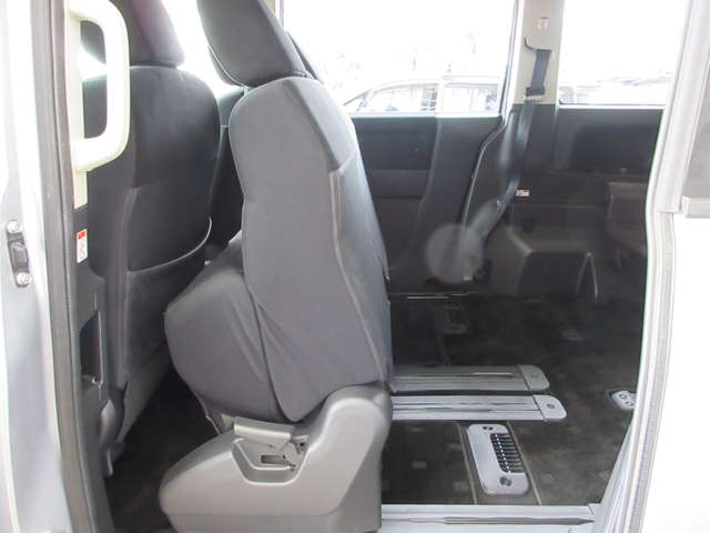 三菱 デリカ　Ｄ：５ ２．２ Ｄ パワーパッケージ ディーゼルターボ ４ＷＤ H27年 () 99