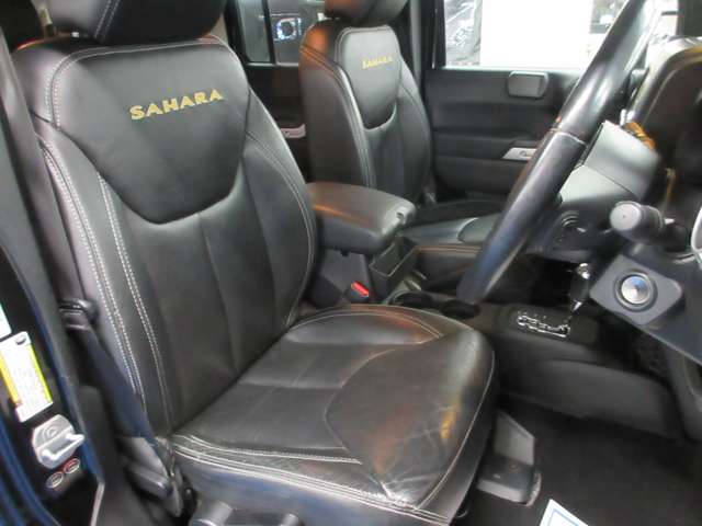 ジープ ラングラー　アンリミテッド アンリミテッド サハラ ４ＷＤ H27年 () 99
