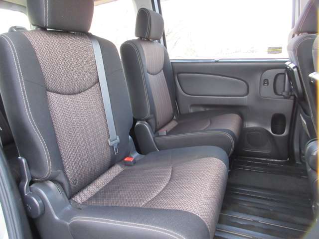 日産 セレナ ２．０ ハイウェイスター Ｖセレクション＋ＳＡＦＥＴＹ Ｓ－ＨＹＢＲＩＤ H27年 () 99