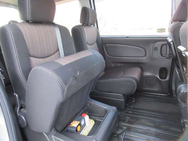 日産 セレナ ２．０ ハイウェイスター Ｖセレクション＋ＳＡＦＥＴＹ Ｓ－ＨＹＢＲＩＤ H27年 () 99