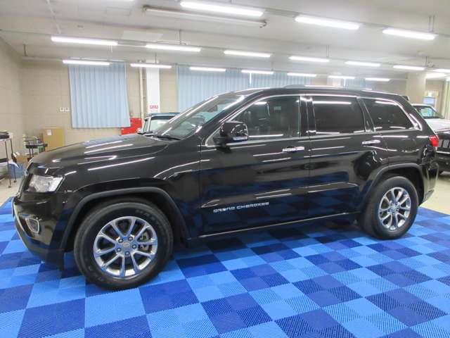 ジープ グランドチェロキー リミテッド ４ＷＤ H28年 () 99