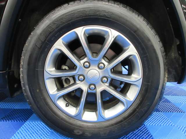 ジープ グランドチェロキー リミテッド ４ＷＤ H28年 () 99