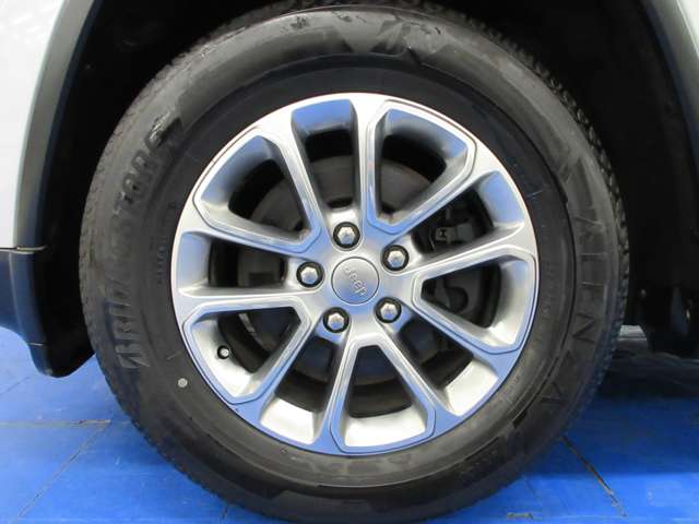 ジープ グランドチェロキー リミテッド ４ＷＤ H27年 () 99