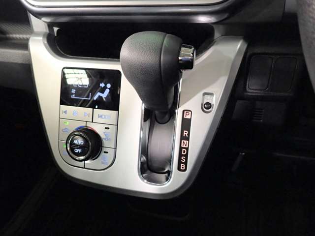 トヨタ ピクシス　ジョイ　Ｃ Ｃ ６６０ Ｘ ＳＡＩＩＩ H29年 (近畿) 99