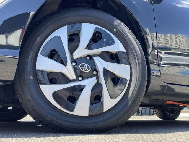 トヨタ アクア １．５ Ｓ スタイルブラック R1年 (関東) 99