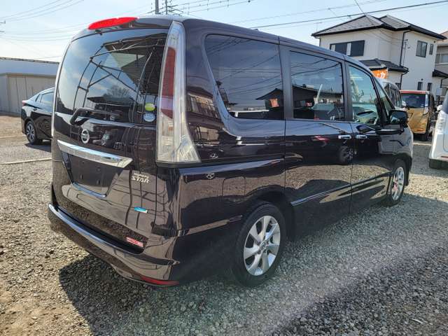 日産 セレナ ２．０ ハイウェイスター H23年 (関東) 99