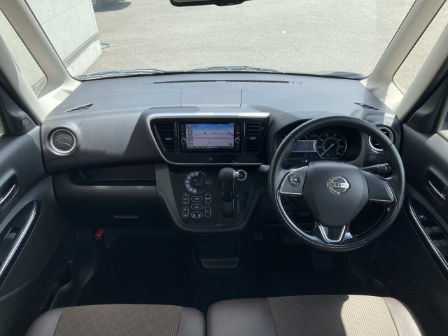 日産 デイズ　ルークス ６６０ ハイウェイスターＸ Ｖセレクション H29年 (四国) 99